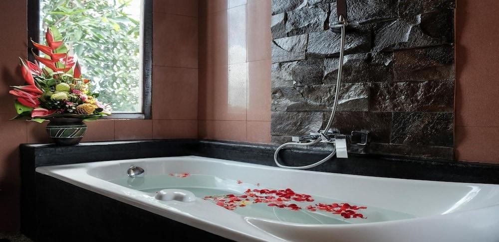 Grand Ashanti Villa Ubud  Exterior photo